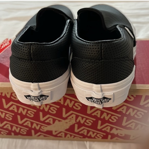 Vans Women’s Classic Slip On | Size 6.0 - Picture 2 of 3